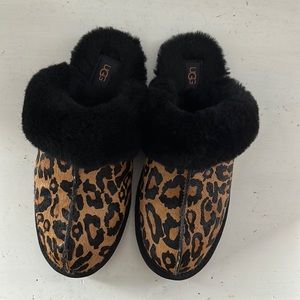 Ladies UGG Slippers